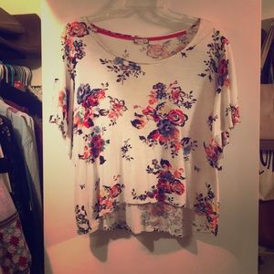 Cropped floral top